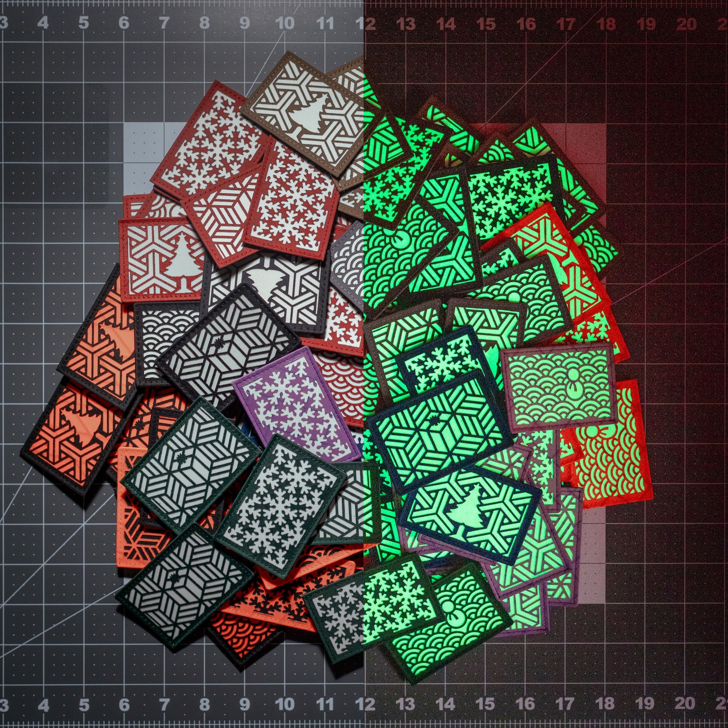 Flakkiko (Snowflake) Holiday Pattern - 2 x 3 Patch